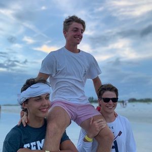 Meet your Posher, Wyatt